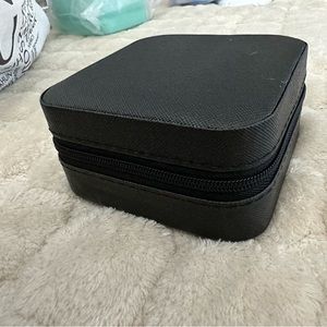 Portable, travel jewelry storage box
